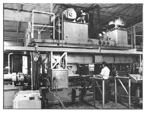 forging machine coupled with the 300 ton maximum capacity opposed end forming press pictured here